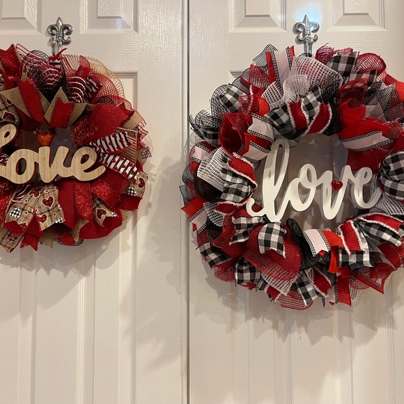 Valentine’s Day “LOVE” wreath - Valentine’s Day Decor. Valentines Day - Picture 7 of 7
